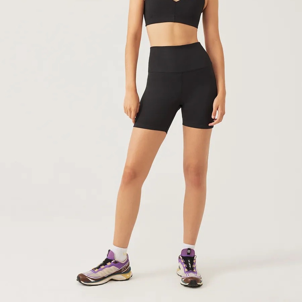 OUTDOOR VOICES Bike Shorts XS